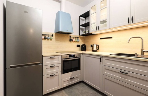 Mokotow Apartment | Przytulne Miejsce na Mokotowie z Ogródkiem i Wifi