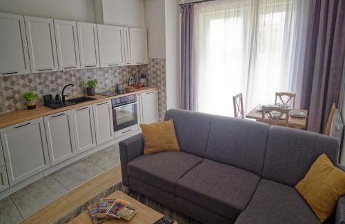 Fabryczna Apartment | Przytulny apartament z ogródkiem w doskonałej lokalizacji Fair Rentals