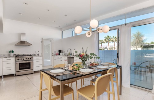 Palm Springs House | PS Chill: Meticulous Mid-Century Features Modern Comfort and Views!