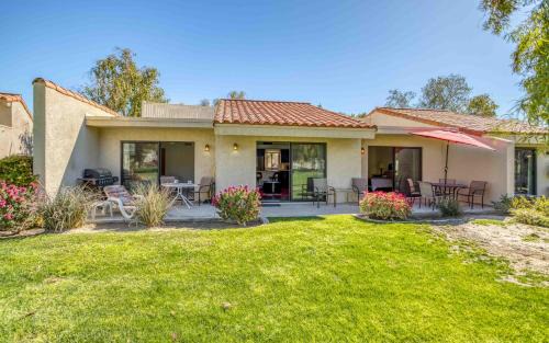 Palm Desert House | PS674 - East Island - Alice Lodging