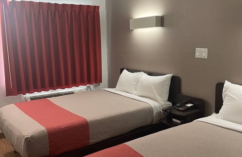 Evansville Hotel | PT6 INN