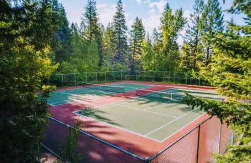 Whitefish Condo | | Ptarmigan Village |*Location* Across from Indoor Pool