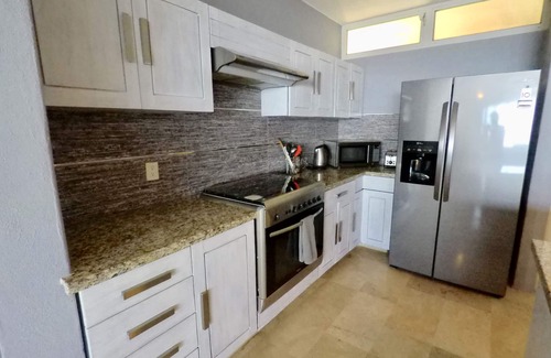 South Shore Hotel Area Condo | Puerto Vallarta Hillside Penthouse