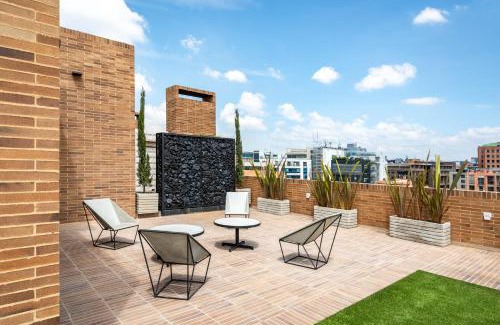 Chico Norte III Apartment | Pulse 95 by Wynwood House