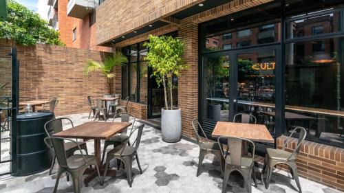 Chico Norte III Apartment | Pulse 95 by Wynwood House