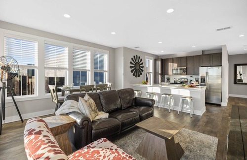 Nashville Cottage | Pulse - Minutes to Broadway - Sleeps 6