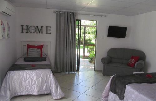 Tswaing Bed & Breakfast | Pumba's B&B