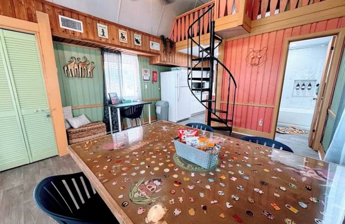 Vacation Village House | Pumba's Place - FUN, Lake, Pool- NO Cleaning fees!