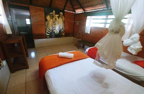 Hluhluwe Cabin | Pumusa Bushcamp