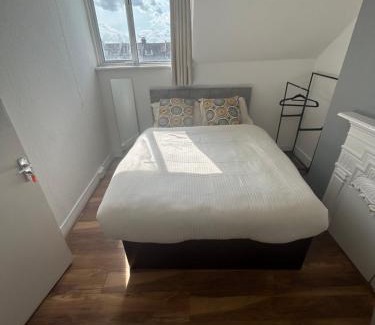 Herne Bay House | Pure Edge beach guest house with Sea view