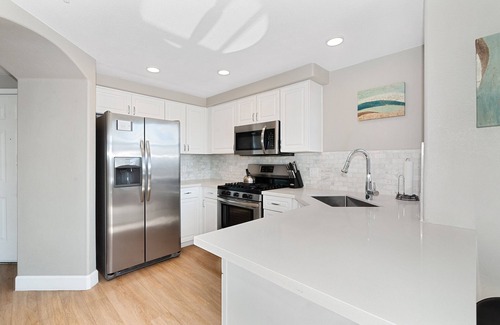 Kierland Apartment | Pure Suites Scottsdale Kierland Commons Scottsdale Quarter 2 Bed Pool Gym