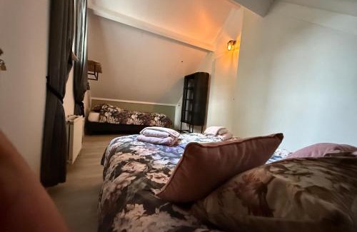 Ewijk House | Pure Wellness 121 with Hottub - Massage