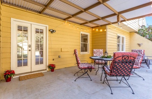 Buford House | PVT Basement/Near Mall of GA/Pet Friendly/Sleeps 4
