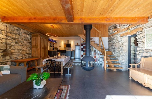 Saint-Lary-Soulan Ski Chalet | Pyrenean chalet in Soulan for 12 ppl., WiFi, close to skiing