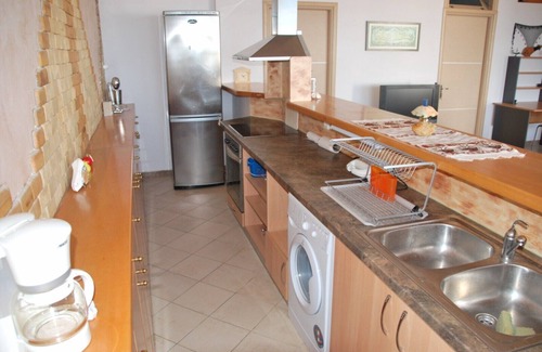 Mochlos Apartment | Pyxida - Spacious sea front two bedroom apartment with private pool.