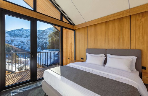 Medeu District Hotel | Qazaq Auyl