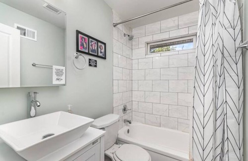 Biddleville House | QC House of the 80s