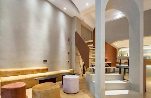 Zhonglou Shangquan Hotel | Qiyu Hotel - Xian Bell Tower