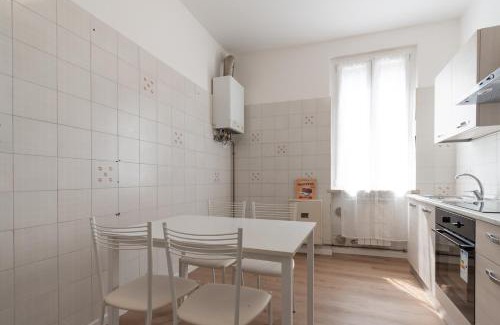 San Rocchino-Costalunga Apartment | Quadrilocale Ospedale Civile 8 , 3 Camere e due bagni