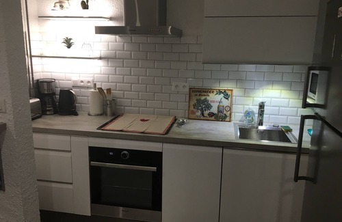 La Faviere Apartment | Quai honor sea view T2 4 pers redone nine port bormes swimming pool parking