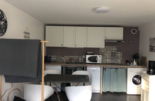 Ver-sur-Mer House | Quai sud Gîte 2/4 P. Accessible PMR 100m from the beach