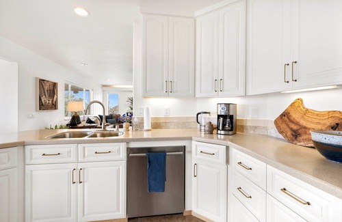 Indian Cove House | Quail Crossing-Modern Poolside Retreat w/Hot Tub. Close to remote JTree entrance