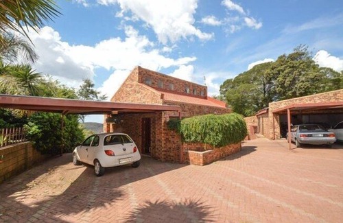 Greater Johannesburg Metropolitan Area House | Quail's Nest