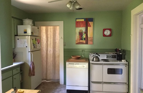 Sausalito House | Quaint 2 bdrm 1 bath home in Sausalito CA