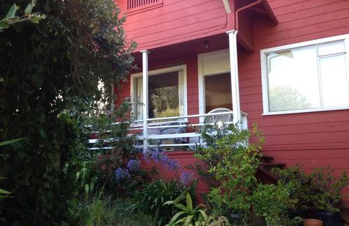Sausalito House | Quaint 2 bdrm 1 bath home in Sausalito CA