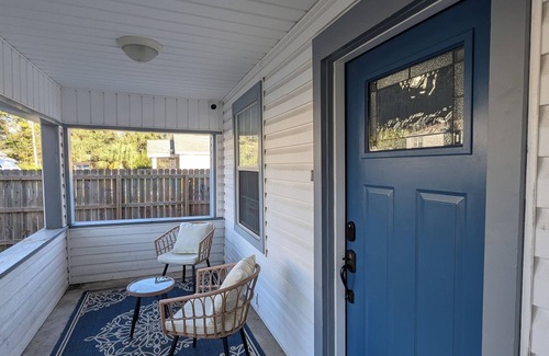 Tallahassee House | Quaint Bungalow mins from FSU/Mid/Downtown