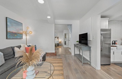 Mission Hills House | Quaint Casita in San Diego with PRIVATE POOL