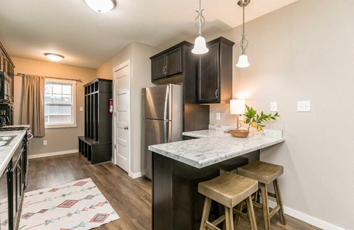 Southwest Area House | Quaint Cedar Rapids Home - 1 5 Mi to Downtown