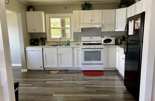 Paw Paw Cottage | Quaint Cedar Shake Cottage. Stunning Views of Maple Lake. nPet-Friendly!