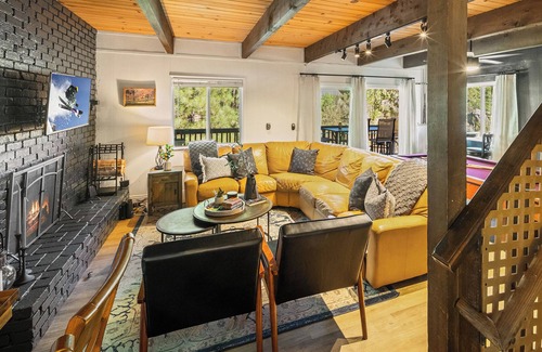 Fox Farm House | Quaint Gambrel Retreat, Pool Table, 3 Bdr, Pets