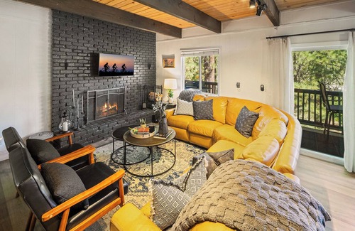 Fox Farm House | Quaint Gambrel Retreat, Pool Table, 3 Bdr, Pets