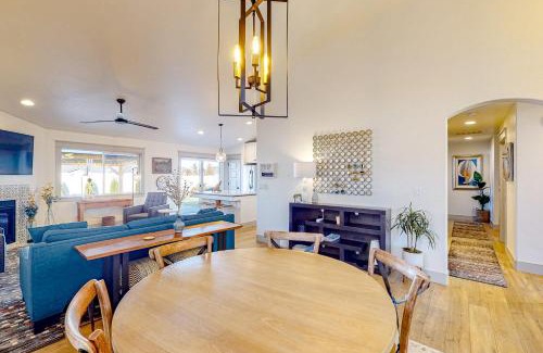 Meridian House | Quaint Hollow