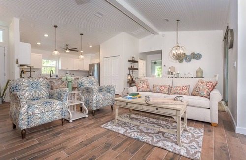 Englewood East House | Quaint New Private Cottage with Salt Water Pool in Heartland Englewood FL