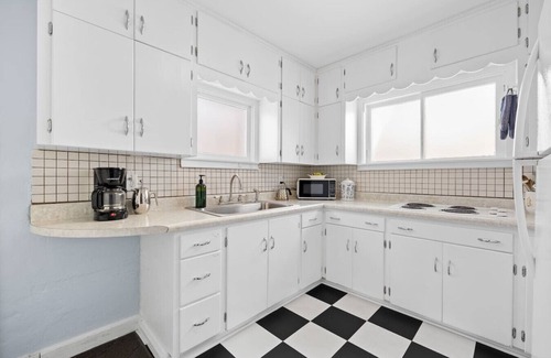 Sturgis House | Quaint on Main street