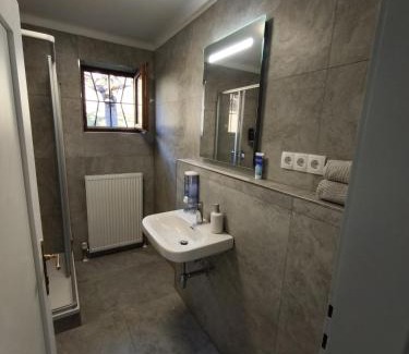 Hoetting House | Quaint Room in Modern Flat