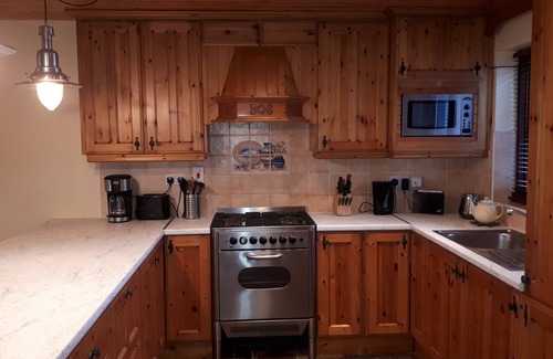 Killarney House | Quaint with the Perfect Location Row House in Killarney Town Centre