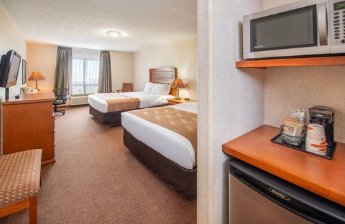 South Lethbridge Hotel | Quality Inn And Suites Lethbridge