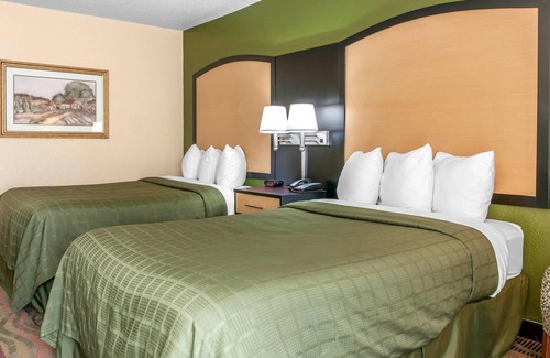 Logansport Hotel | Quality Inn Conference Center Logansport