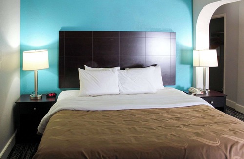 Crossville Hotel | Quality Inn Crossville Near Cumberland Mountain State Park