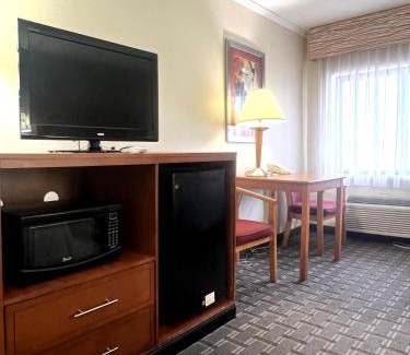 Paxtonia Hotel | Quality Inn Harrisburg - Hershey Area