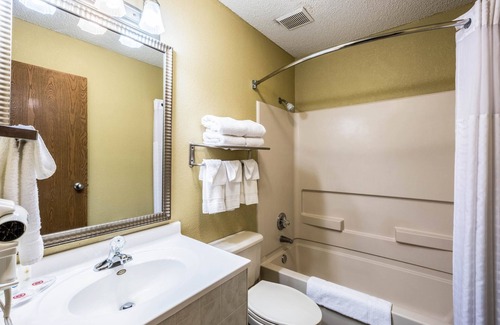 Scottsbluff Hotel | Quality Inn Scottsbluff