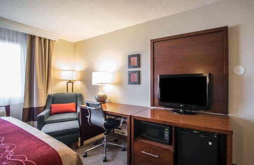 Boonville Hotel | Quality Inn & Suites Boonville - Columbia