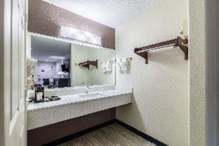 Canton Hotel | Quality Inn & Suites Canton