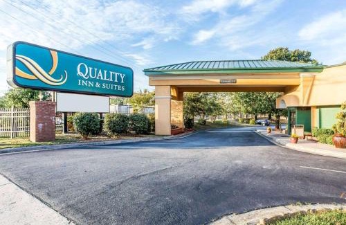Greensboro Hotel | Quality Inn & Suites Coliseum