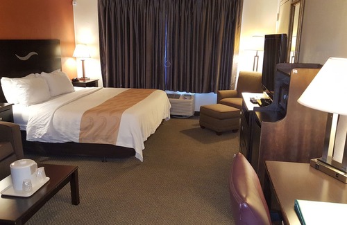 West Chester Hotel | Quality Inn & Suites Conference Center