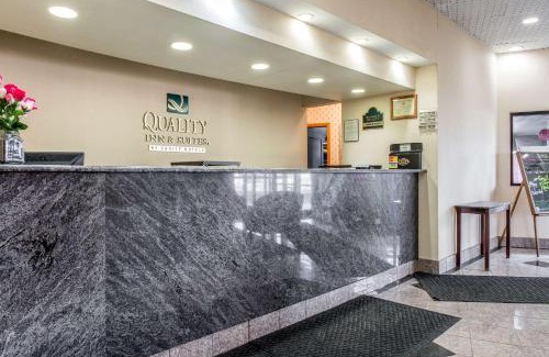 Fairview Hotel | Quality Inn & Suites Fairview - Erie